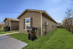 8210 Hanna St, Houston, TX 77028 - Photo 13