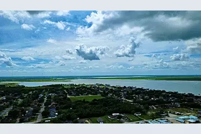 3804 20th Street N, Texas City, TX 77590 - Photo 9