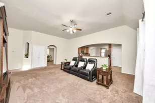 2015 Palmonari Dr, Houston, TX 77049 - Photo 13