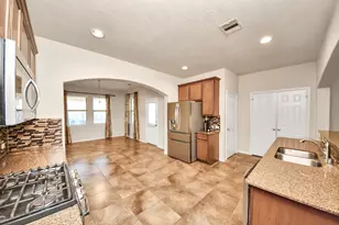 2015 Palmonari Dr, Houston, TX 77049 - Photo 17