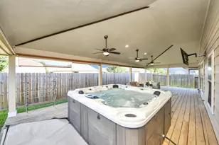 2015 Palmonari Dr, Houston, TX 77049 - Photo 35