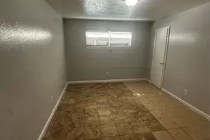 8110 Albacore Dr, Houston, TX 77074 - Photo 7