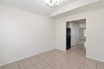 12530 Greencanyon Dr, Houston, TX 77044 - Photo 11