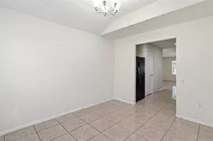 12530 Greencanyon Dr, Houston, TX 77044 - Photo 11
