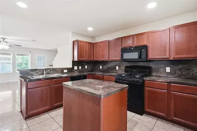 12530 Greencanyon Dr, Houston, TX 77044 - Photo 9