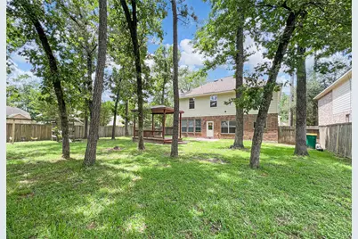 43 W Spindle Tree Circle, The Woodlands, TX 77382 - Photo 29