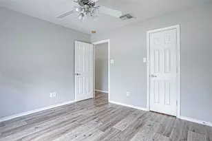 43 W Spindle Tree Cir, The Woodlands, TX 77382 - Photo 23