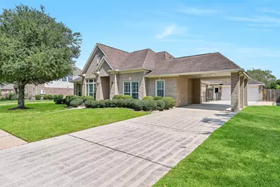 1813 Sandy Lake Drive, Friendswood, TX 77546 - Photo 7