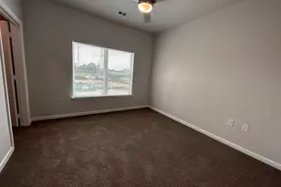 2136 W 34th St, Houston, TX 77018 - Photo 9