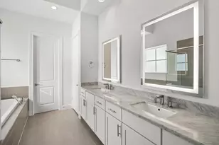 2234 Lou Ellen Ln, Houston, TX 77018 - Photo 29