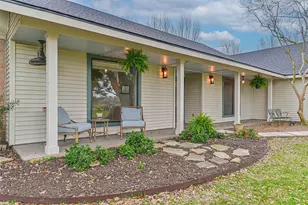 1916 Lundy Ln, Friendswood, TX 77546 - Photo 7