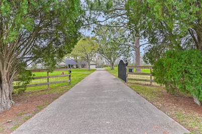 1916 Lundy Lane, Friendswood, TX 77546 - Photo 45