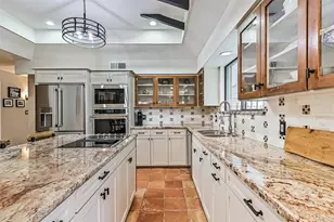 1916 Lundy Ln, Friendswood, TX 77546 - Photo 19