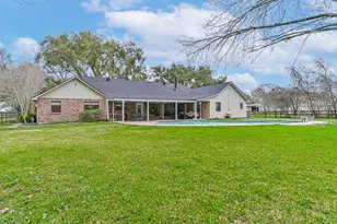 1916 Lundy Ln, Friendswood, TX 77546 - Photo 43