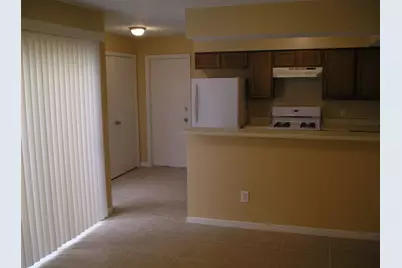 5810 Twisted Pine Court #B, Houston, TX 77039 - Photo 5