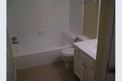 5810 Twisted Pine Court #B, Houston, TX 77039 - Photo 9