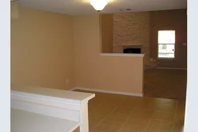 5810 Twisted Pine Court #B, Houston, TX 77039 - Photo 7