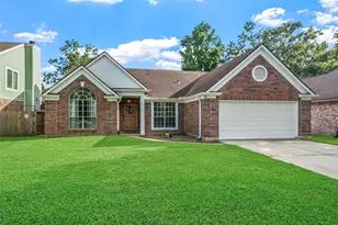 929 N Rivershire Dr, Conroe, TX 77304 - Photo 1