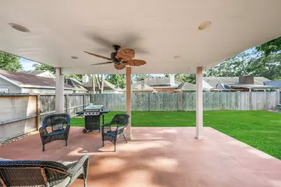 929 N Rivershire Drive, Conroe, TX 77304 - Photo 17