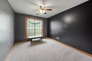 929 N Rivershire Dr, Conroe, TX 77304 - Photo 11