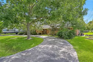 3827 Shady Dr, Santa Fe, TX 77517 - Photo 7