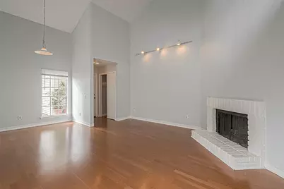 9809 Richmond Avenue #C8, Houston, TX 77042 - Photo 7