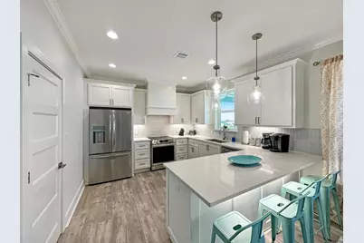 917 Westview, Crystal Beach, TX 77650 - Photo 5