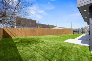 5110 Westover St, Houston, TX 77033 - Photo 17