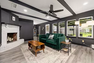 4327 Peridot Ln, Friendswood, TX 77546 - Photo 9