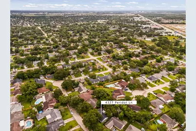 4327 Peridot Lane, Friendswood, TX 77546 - Photo 3