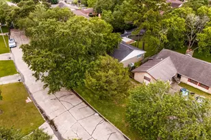 4327 Peridot Ln, Friendswood, TX 77546 - Photo 39