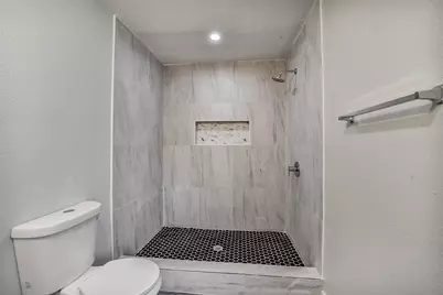 1912 Gentry Street, Houston, TX 77009 - Photo 9