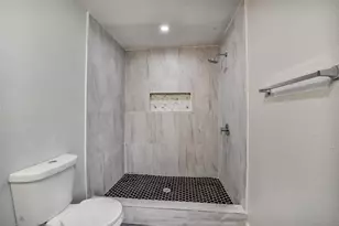 1912 Gentry St, Houston, TX 77009 - Photo 9