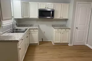 7813 Pruitt Dr, Galveston, TX 77554 - Photo 7