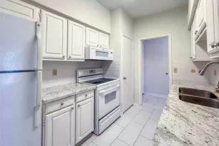 2400 N Braeswood Blvd, Houston, TX 77030 - Photo 9