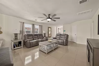 10931 View Pointe Lane, Houston, TX 77034 - Photo 5