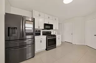 10931 View Pointe Ln, Houston, TX 77034 - Photo 7