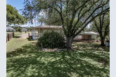424 Ellinger Road, La Grange, TX 78945 - Photo 15