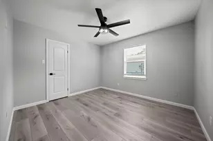 128 Clear Water Street W, Montgomery, TX 77356 - Photo 15