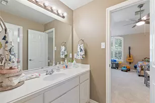 16511 E Canterra Cir, Houston, TX 77095 - Photo 29