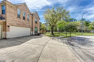 3002 Vincent Crossing Dr, Spring, TX 77386 - Photo 3