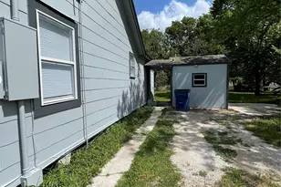 309 Ryan St, Angleton, TX 77515 - Photo 5