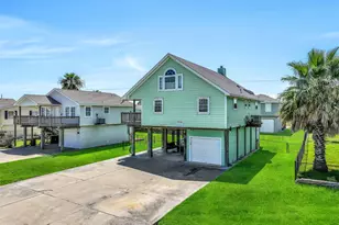 4018 Reeves Dr, Galveston, TX 77554 - Photo 3