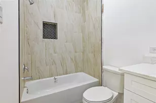 8123 Betty Boop St, Houston, TX 77028 - Photo 19