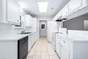 2057 County Rd 928B, Alvin, TX 77511 - Photo 15