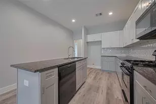 7926 Easter St, Houston, TX 77088 - Photo 9