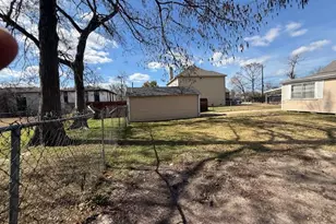 3714 Christie St, Houston, TX 77026 - Photo 13