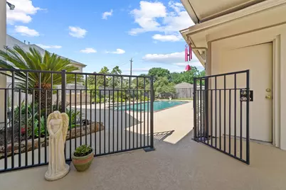 6 Epernay Place, Houston, TX 77040 - Photo 41