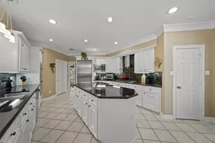6 Epernay Pl, Houston, TX 77040 - Photo 9