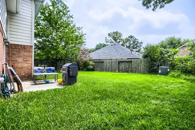 10155 Rustic Bend Court, Houston, TX 77064 - Photo 17